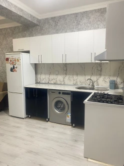 İcarə yeni tikili 3 otaqlı 90 m²,  İnşaatçılar m.-4