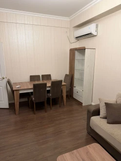 İcarə köhnə tikili 3 otaqlı 80 m²,  İnşaatçılar m.-4