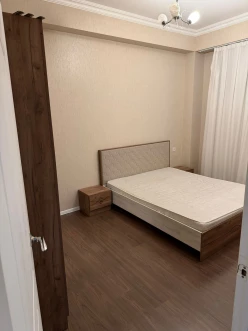 İcarə köhnə tikili 3 otaqlı 80 m²,  İnşaatçılar m.