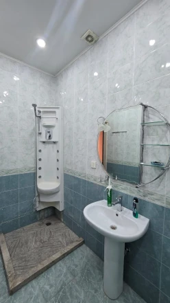 Satılır yeni tikili 3 otaqlı 120 m²,  Memar Əcəmi m.-13