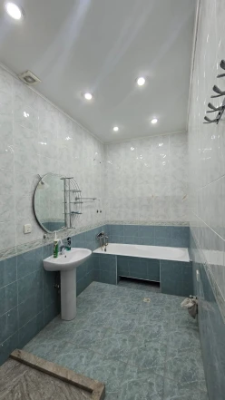 Satılır yeni tikili 3 otaqlı 120 m²,  Memar Əcəmi m.-14