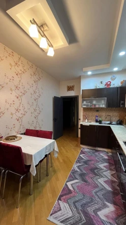 Satılır yeni tikili 3 otaqlı 120 m²,  İnşaatçılar m.-18