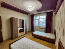 Satılır yeni tikili 2 otaqlı 93 m²,  Nəriman Nərimanov m.-9