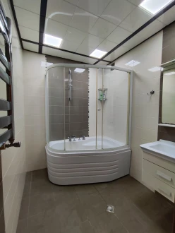 Satılır yeni tikili 2 otaqlı 93 m²,  Nəriman Nərimanov m.-12