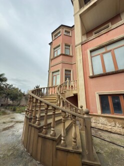 Satılır ev/villa 8 otaqlı 650 m²,  Sahil