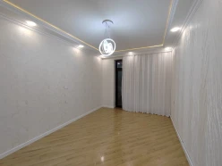 Satılır yeni tikili 2 otaqlı 60 m², İnşaatçılar m.-4