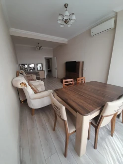 Satılır yeni tikili 3 otaqlı 96 m², Yasamal-4 Satılır yeni tikili 3 otaqlı 96 m², Yasamal-4