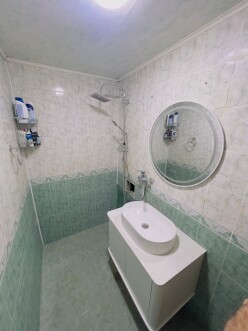 Satılır köhnə tikili 4 otaqlı 110 m²,  İnşaatçılar m.-7