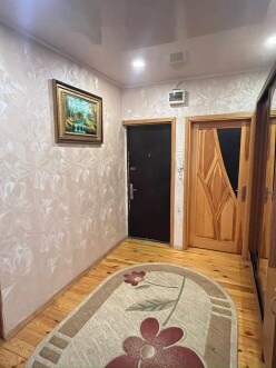 Satılır köhnə tikili 4 otaqlı 110 m²,  İnşaatçılar m.-6