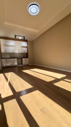 İcarə yeni tikili 2 otaqlı 55 m²,  İnşaatçılar m.-4