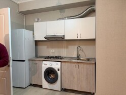 İcarə yeni tikili 2 otaqlı 55 m²,  İnşaatçılar m.-2