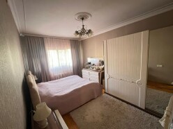 Satılır köhnə tikili 4 otaqlı 110 m²,  İnşaatçılar m.-3