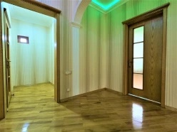 Satılır ev/villa 4 otaqlı 220 m², Badamdar q.-8