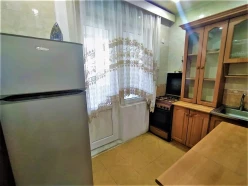 İcarə köhnə tikili 3 otaqlı 75 m², Gənclik m.-11