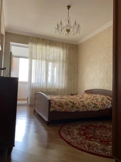 Satılır yeni tikili 4 otaqlı 161 m², İnşaatçılar m.-12