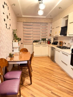 Satılır yeni tikili 4 otaqlı 138 m², Bakıxanov q.-33