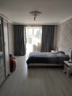 Satılır köhnə tikili 3 otaqlı 72 m², Nəriman Nərimanov m.-4