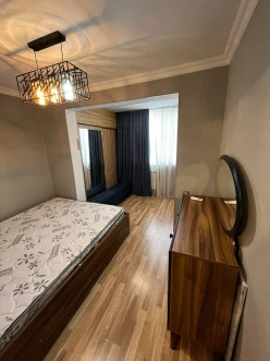 Satılır köhnə tikili 2 otaqlı 40 m², Neftçilər m.-12