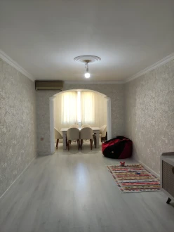 Satılır köhnə tikili 3 otaqlı 72 m², Nəriman Nərimanov m.