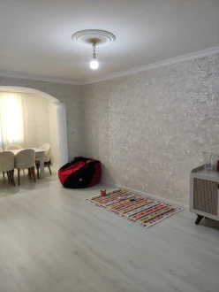 Satılır köhnə tikili 3 otaqlı 72 m², Nəriman Nərimanov m.-10