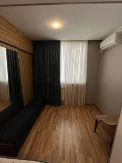 Satılır köhnə tikili 2 otaqlı 40 m², Neftçilər m.-11