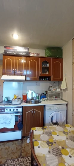 Satılır köhnə tikili 3 otaqlı 75 m², Qaraçuxur q.-7