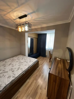 Satılır köhnə tikili 2 otaqlı 40 m², Neftçilər m.-13