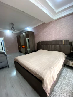 Satılır yeni tikili 2 otaqlı 76 m², Gənclik m.-11