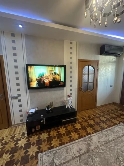 Satılır köhnə tikili 3 otaqlı 78 m²,  Memar Əcəmi m.-6