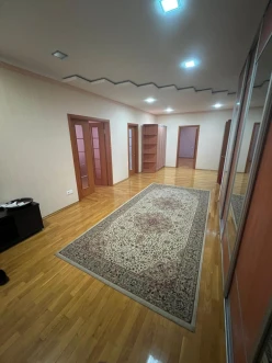 İcarə yeni tikili 4 otaqlı 210 m², Gənclik m.-4