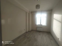 İcarə yeni tikili 3 otaqlı 85 m², İnşaatçılar m.-5