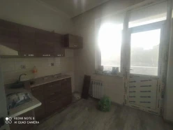 İcarə yeni tikili 3 otaqlı 85 m², İnşaatçılar m.-4