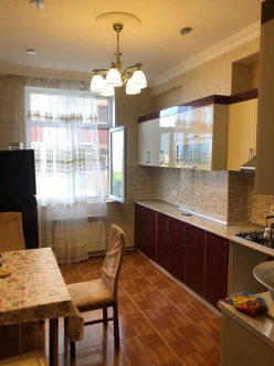 Satılır yeni tikili 3 otaqlı 109 m², Azadlıq prospekti m.-22