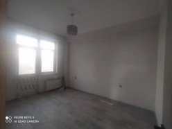 İcarə yeni tikili 3 otaqlı 85 m², İnşaatçılar m.-6