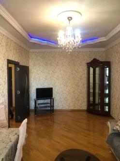 Satılır yeni tikili 3 otaqlı 109 m², Azadlıq prospekti m.-3