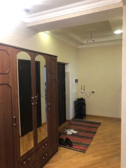 Satılır yeni tikili 3 otaqlı 109 m², Azadlıq prospekti m.-21