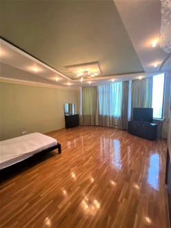 İcarə yeni tikili 4 otaqlı 210 m², Gənclik m.-6