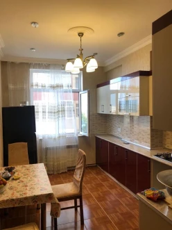 Satılır yeni tikili 3 otaqlı 109 m², Azadlıq prospekti m.-7