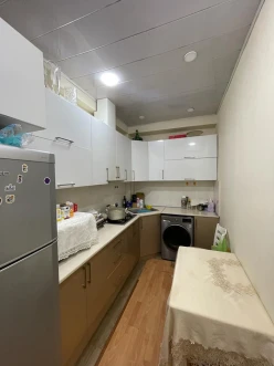 Satılır yeni tikili 3 otaqlı 95 m², İnşaatçılar m.-13