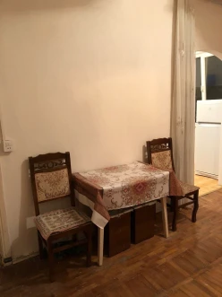 İcarə köhnə tikili 1 otaqlı 30 m², Dərnəgül m.-2