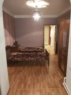 İcarə köhnə tikili 3 otaqlı 85 m²,  Elmlər Akademiyası m.-11