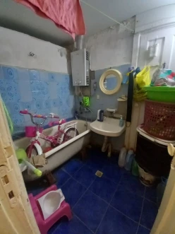 Satılır köhnə tikili 2 otaqlı 44 m², Həzi Aslanov m.-7 Satılır köhnə tikili 2 otaqlı 44 m², Həzi Aslanov m.-7