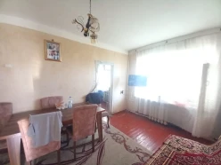 Satılır köhnə tikili 2 otaqlı 44 m², Həzi Aslanov m.-2 Satılır köhnə tikili 2 otaqlı 44 m², Həzi Aslanov m.-2