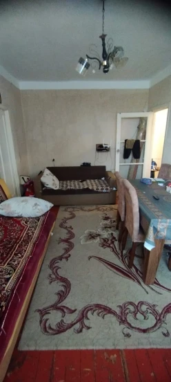 Satılır köhnə tikili 2 otaqlı 44 m², Həzi Aslanov m.-8 Satılır köhnə tikili 2 otaqlı 44 m², Həzi Aslanov m.-8