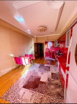 Satılır yeni tikili 4 otaqlı 220 m², Gənclik m.-10