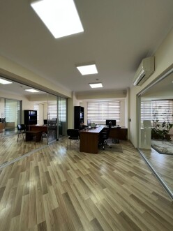 İcarə ofis 10 otaqlı 400 m²,  Yasamal-4