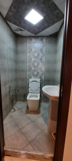 Satılır yeni tikili 3 otaqlı 95 m², İnşaatçılar m.-13