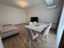 Satılır yeni tikili 3 otaqlı 90 m², Yasamal q.-6