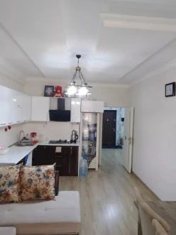 İcarə yeni tikili 2 otaqlı 77 m², İnşaatçılar m.-3