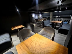 Satılır obyekt 125 m²,  Şah İsmayıl Xətai m.-9